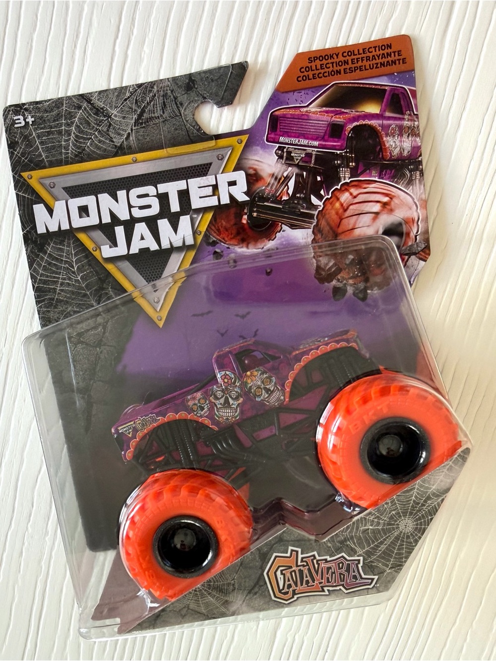 NEW Monster Jam 1:64 Scale Calavera limited-edition Spooky Collection Car